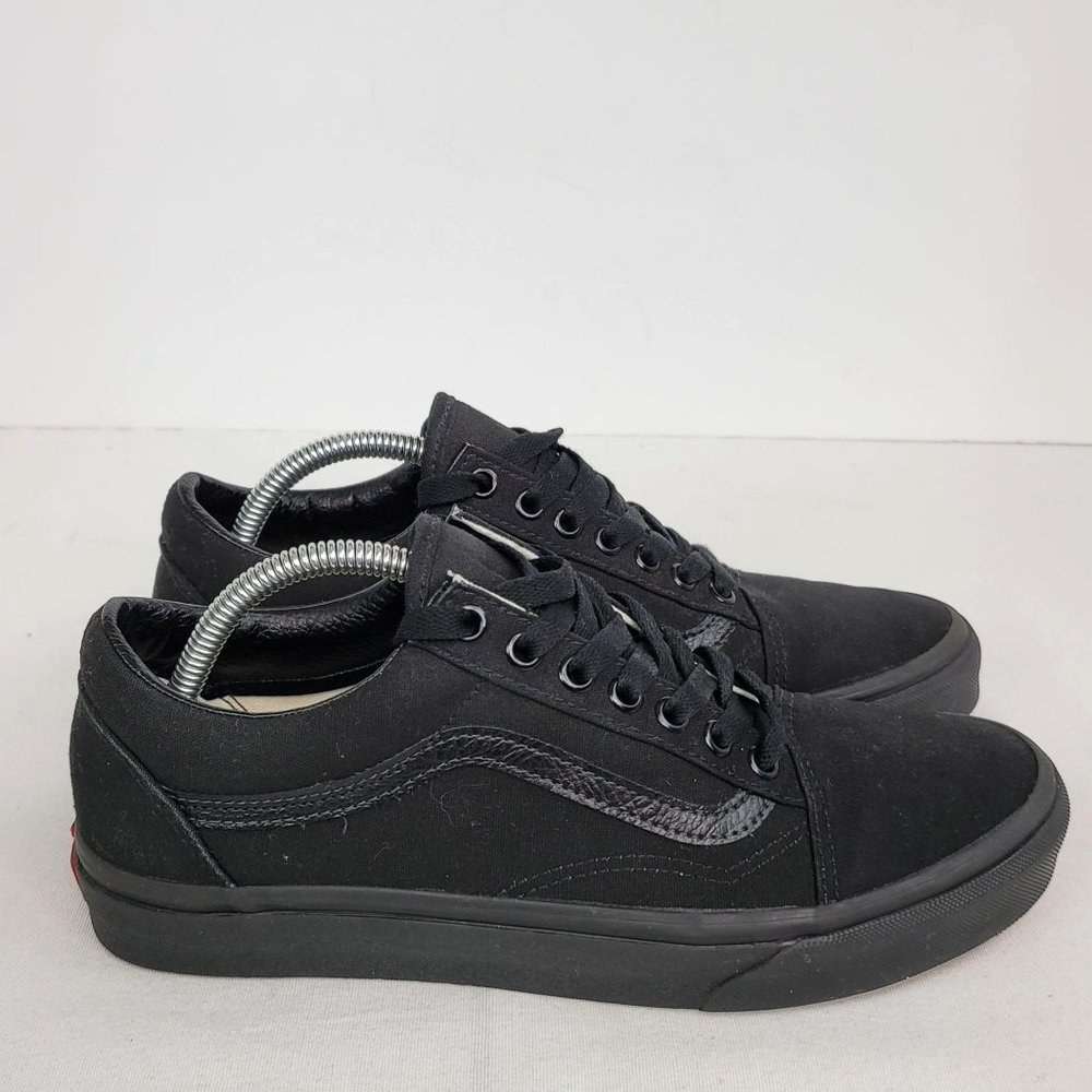 Vans Old Skool Low-Top Skateboard Shoes Black US Men's Size 8 Women's Size 9.5